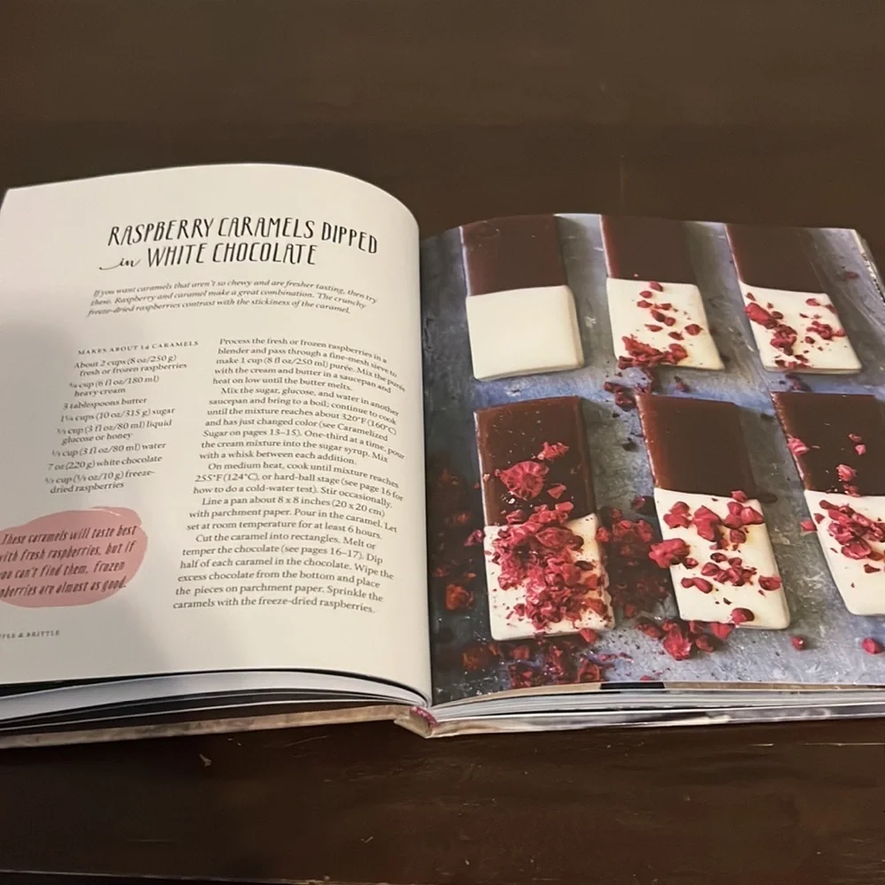 Sara Aasum Hultberg Caramel, Fudge, Toffee & Brittle: Secrets of a Confectioner